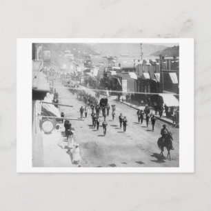 Carte Postale Les citoyens de Deadwood fêtent l'achèvement de