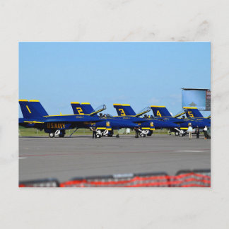 Carte Postale Les jets US Navy Blue Angels alignés sur le tarmac