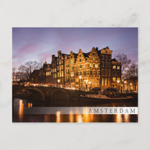 Carte Postale Les maisons du canal d'Amsterdam au bar de la nuit