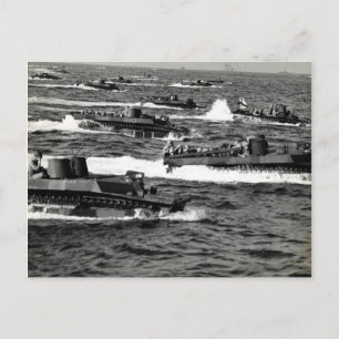 Carte Postale Les Marines américains 2ème guerre mondiale envahi