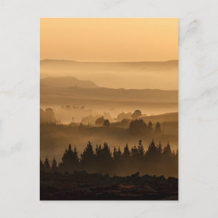 Carte Postale Lever De Soleil Sur Le Paysage De Misty Rolling Hi