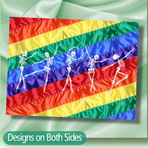 Carte Postale LGBTQ danser squelette arc-en-ciel drapeau quepart