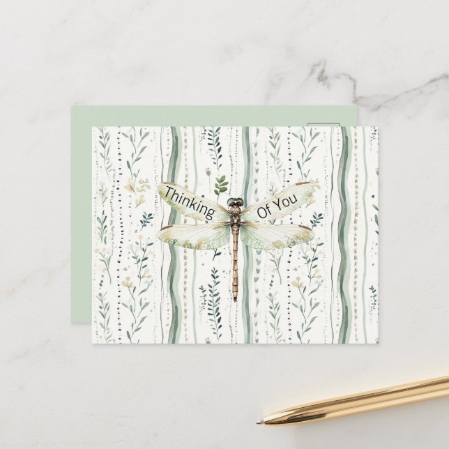 Carte Postale Libellule Vert Blanc Chic Floral Pensant à Vous (Devant/Arrière en situation)