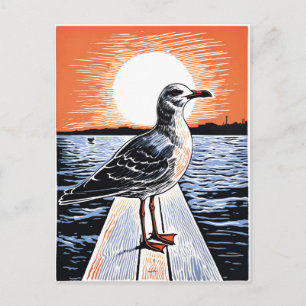 Carte Postale Linogravure de goéland sur une jetée au coucher du