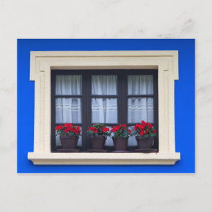 Carte Postale Logement résidentiel avec des fleurs dans les fenê
