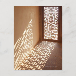 Carte Postale Lumière du soleil passant par la fenêtre décorativ