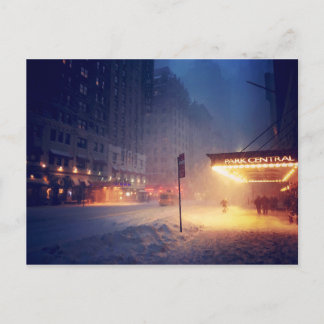 Carte Postale Lumières Chaudes Dans Une Nuit Froide