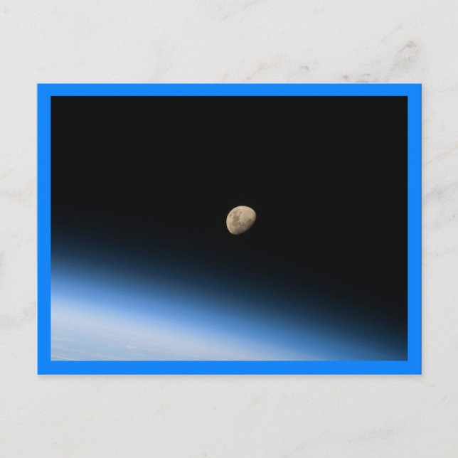 Carte Postale Lune gibbeuse en orbite bordure bleue (Devant)