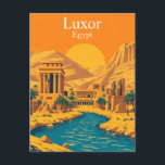 Carte Postale Luxor, Vintage voyage égyptien<br><div class="desc">Revenez dans le temps avec cette carte postale Luxor, qui illustre la grandeur de l'ancienne ville égyptienne de temples et de tombes. Doté d'images emblématiques du temple de Karnak, de la vallée des rois et de felouques qui dérivent le long du Nil, cet hôtel de tourisme est parfait pour les...</div>