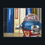 Carte Postale M. Robot<br><div class="desc">J'adore les jouets de liquidation, et dès que j'ai trouvé ce petit, j'ai su que je devais en prendre une photo.</div>