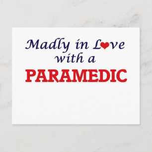 Carte Postale Madly amoureux d'un Paramedic