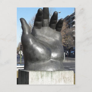 Carte Postale Main. Sculpture de Fernando Botero (né en 1932) en