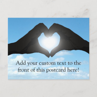 Carte Postale Mains en forme de coeur Silhouette sur ciel bleu