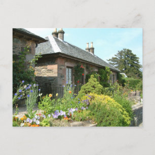 Carte Postale Maisonnette anglaise II avec jardin fleuri Photogr