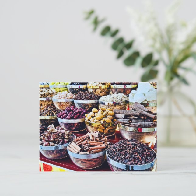 Carte Postale Marché aux épices de Dubaï (Debout devant)
