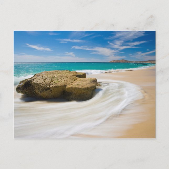 Carte Postale Marée océanique tourbillonne sur la plage (Devant)