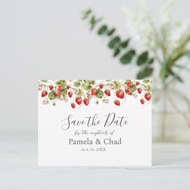 Carte Postale Mariage de fraises d'aquarelle Enregistrer la date (Debout devant)