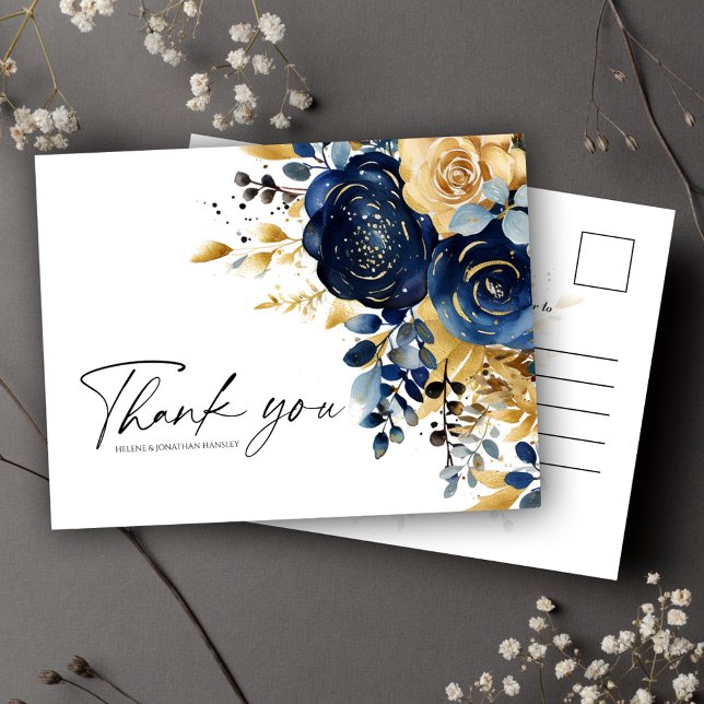 Carte Postale Mariage floral bleu or de la marine moderne (Modern Navy Blue Gold Floral Wedding Postcard)