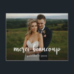 Carte postale Mariage Merci Beaucoup Merci<br><div class="desc">Partagez votre gratitude avec vos invités mariages pour avoir célébré votre grand jour. Ces cartes de remerciement personnalisables mariage photo sont un moyen parfait d'envoyer vos remerciements. Ajoutez votre propre photo,  modifiez l'adresse de retour et ajoutez un message spécial ou laissez-le vide.</div>