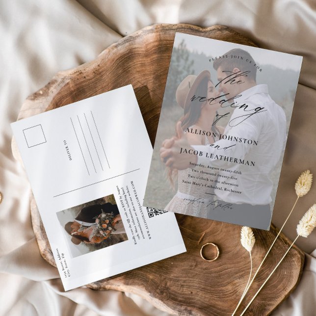 Carte Postale Mariage photo élégant QR Code (Elegant Script Photo Wedding Invitation Postcard with QR code RSVP.)