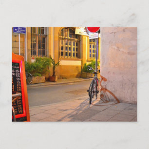 Carte Postale Menu, Vélo, Ombre France en dehors d'un restaurant