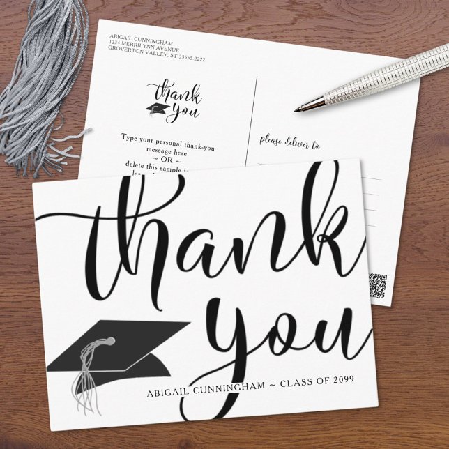 Carte Postale Merci de graduation noir et blanc chic Script (Créateur téléchargé)