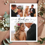 Carte Postale Merci Mariage Collage de script élégant pour budge<br><div class="desc">Budget Moderne Élégant Script 3 Photo Collage Mariage Merci Postard. Modèle minimaliste mariage avec trois (3) photos à l'avant et une (1) photo à l'arrière. Avec le texte "Merci" dans une tourbillonnant typographie lettrée écraser le script de police de queue en noir sur arrière - plan blanc. Petit motif de...</div>