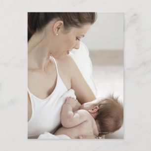 Carte Postale Mère allaitant bébé 2