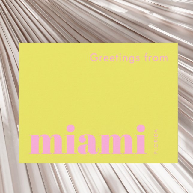 Carte Postale Miami Floride typographique jaune rose  (Créateur téléchargé)