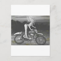 MODELE ÉROTIQUE ET SCRAMBLER VINTAGE.