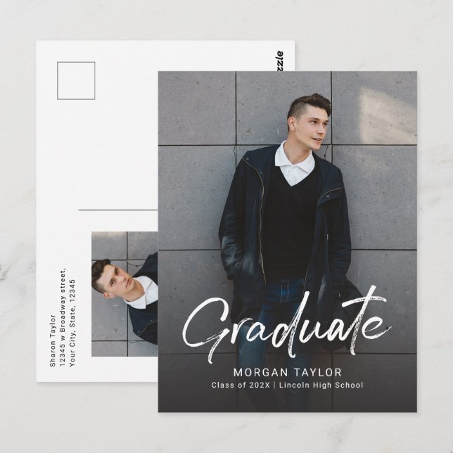 Carte Postale Modern Script Casual Photo Graduation Announcement (Devant / Derrière)