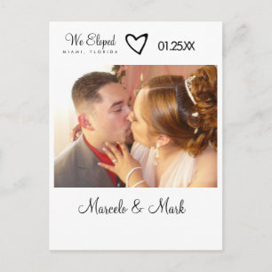 Carte postale moderne de mariage en fuite avec cœu