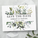 Carte Postale Moderne Élégant Enregistrer la date Aquarelle Verd<br><div class="desc">Elégante Aquarelle moderne Botanique Verdure Fiançailles Mariage Enregistrer la date La carte postale comprend les feuilles d'eucalyptus,  le feuillage botanique vert,  les feuilles bleus poussiéreux et d'autres belles verdure botanique.</div>