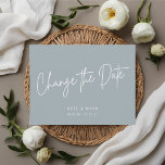 Carte Postale Moderne minimal bleu Modifier le Faire-part de dat<br><div class="desc">Reporter/modifier la carte postale de date sur mariage conçu sur mesure avec lettrage blanc moderne sur arrière - plan bleu poussiéreux.</div>