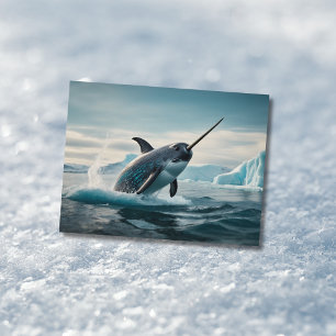 Carte Postale Narwhal sautant hors de l'eau