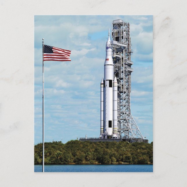 Carte Postale NASA SLS Système de lancement spatial Fusée sur l' (Devant)