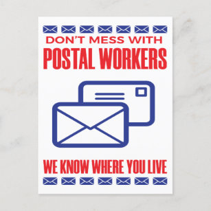 Carte Postale Ne vous gênez pas avec le travailleur postal Funny