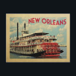 Carte postale New Orleans Louisiana River Bateau V<br><div class="desc">La Nouvelle-Orléans Louisiane design dans le style Vintage voyage avec un bateau à pédales avec ciel bleu et nuages bouffants.</div>
