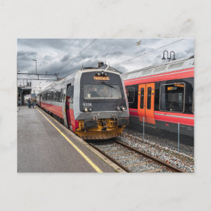 Carte Postale NSB BM 92 set et BM 74 set at Hamar Station.