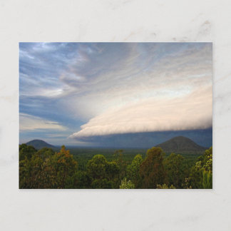 Carte Postale Nuages de tempête sur le paysage australien