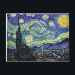 Carte Postale Nuit étoilée Vincent Van Gogh<br><div class="desc">Cette carte postale présente le tableau La nuit étoilée de Vicent Van Gogh. Il s'agit d'une huile sur toile peinte en 1889. L'histoire de Vincent Van Gogh coupant l'oreille après une bagarre avec son ami Paul Gauguin est bien connue et c'est arrivé en 1888. Après cela, et conformément à sa...</div>