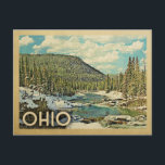 Carte Postale Ohio Vintage voyage Snowy Winter Nature<br><div class="desc">Scène hivernale enneigée de l'Ohio avec une rivière qui coule à travers les montagnes et un ciel bleu avec des nuages bouffants. Une belle image de nature en plein air pour campeurs,  randonneurs et aventuriers.</div>