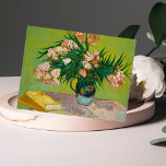 Carte postale Oleanders de Vincent van Gogh<br><div class="desc">Découvrez l'allure vibrante du chef-d'oeuvre de Vincent van Gogh, "Oleanders", peint en 1888, avec cette carte postale captivante. Ornée d'une profusion de fleurs délicates dans les tons rose et blanc, cette oeuvre d'art illustre la maîtrise de la couleur et de la forme de van Gogh. Laissez les coups de pinceau...</div>