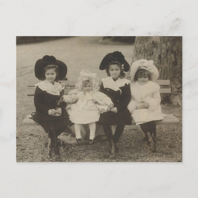 Carte Postale Olga, Tatiana, Marie, Anastasia Romanov en 1903 (Devant)