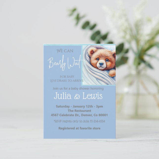 Carte Postale On peut à peine attendre l'invitation de bébé garç (Debout devant)