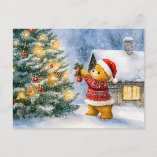 Carte Postale Ours en peluche décorant un arbre de Noël sous la