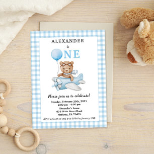 Carte Postale Ourson bleu pour premier anniversaire dans un avio