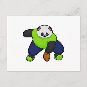 Carte Postale Panda comme joueur de football avec football