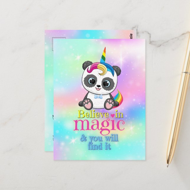 Carte Postale Panda de licorne magique sur l'arrière - plan arc- (Devant/Arrière en situation)