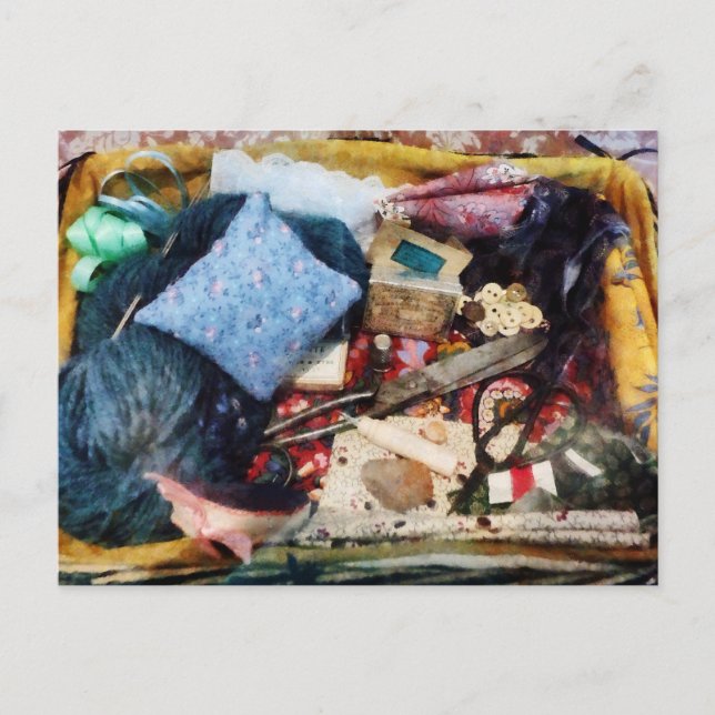 Carte Postale Panier de fournitures de couture (Devant)